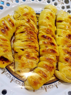 عکسی از دستور اشترودل گوشت و قارچ