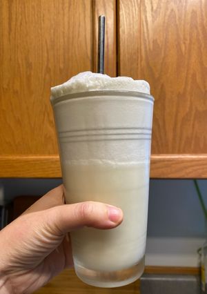 Hình của món Ramos Gin fizz.