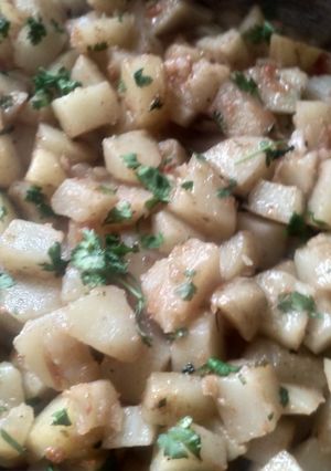 व्रत वाले आलू (vrat wale aloo recipe in Hindi) रेसिपी मुख्य फोटो