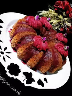 عکسی از دستور کیک لبو با سس لبو و حلوای لبو 😋😍 سه رسپی در یک رسپی