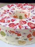Gelatina Cremosa com Morango e Kiwi