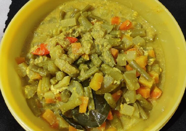 Langkah Mudah untuk Menyiapkan Sayur Bumbu Acar Kuning, Bikin Ngiler