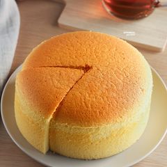 A picture of Cotton Sponge Cake with Condensed Milk.