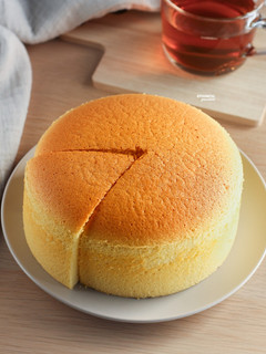 A picture of Cotton Sponge Cake with Condensed Milk.