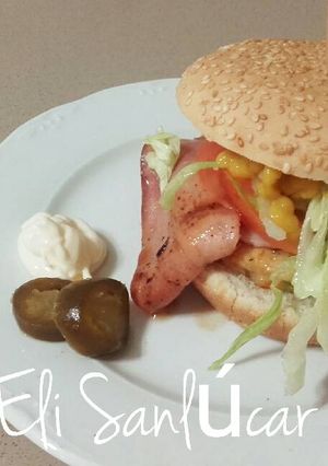 Foto principal de Hamburguesa de verduras y pollo
