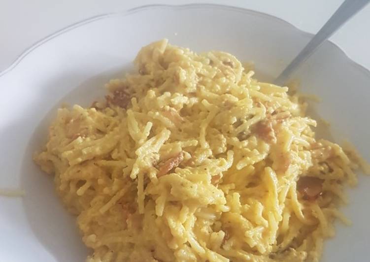 Espaguetis (fideos) carbonara