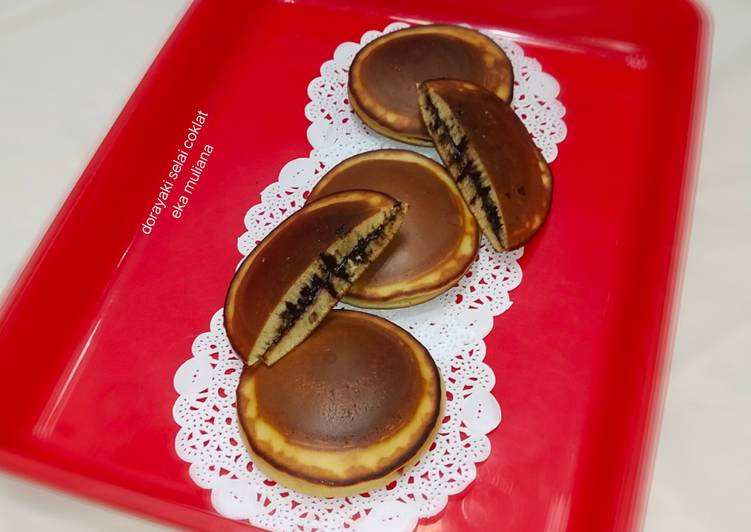 Dorayaki selai coklat