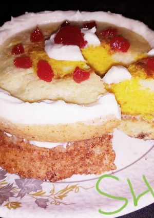 A picture of Bournvita and fruits jam cake... It's healthy for child's.