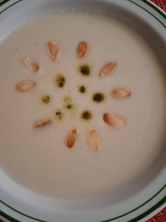 A picture of Cauliflower and Almond Soup.