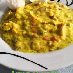 Una foto de Arroz con verduras y pollo al curry