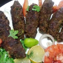 A picture of Fried sekh kabab.