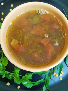 பருப்பு ரசம் (Paruppu rasam recipe in tamil) செய்முறை முக்கிய புகைப்படம்