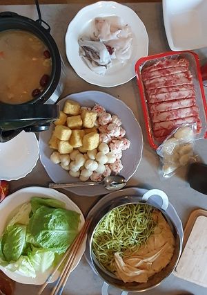 Hình của món Lẩu xương táo đỏ kỉ tử.