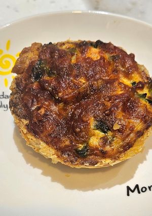 菠菜鮭魚鹹派(在冰箱裡謎食#20) 的食譜成品照片