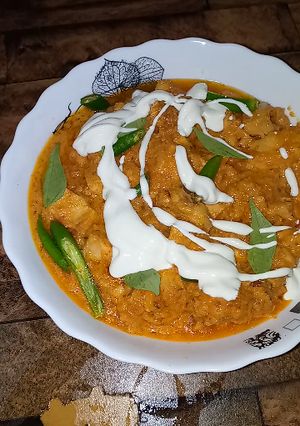 A picture of Chicken Makhni.