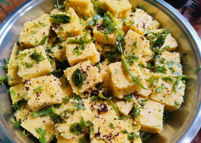 Khaman Dhokla Recipe How To Make Instant Khaman Dhokla Recipe By Priya Jain Cookpad