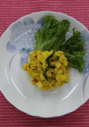 A picture of Pumpkin and apple salad.