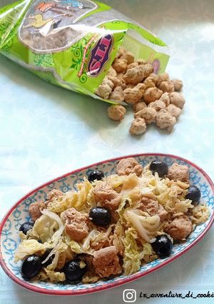 Foto di Bocconcini di soia con verza