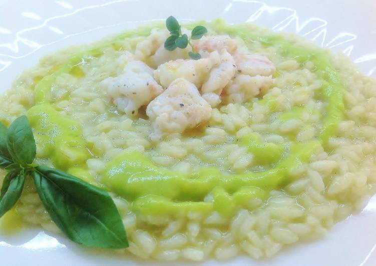 Risotto con scampi e zucchine