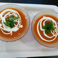 A picture of Tomatoes carrot beetroot soup.