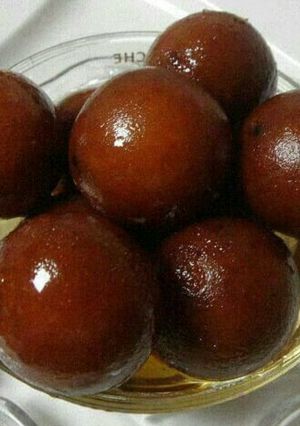 A picture of Rava gulab jamun.