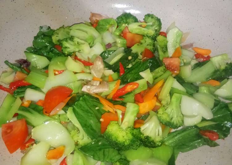 Cara Gampang Membuat Capcay Brokoli pokcoy wortel plus bonggol nya yang Enak Banget