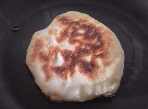 Una foto de Pan sin amasar en sartén🫓🥙🫓
