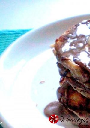 Φωτογραφία της συνταγής Pancakes με μπανάνα και κομμάτια σοκολάτας