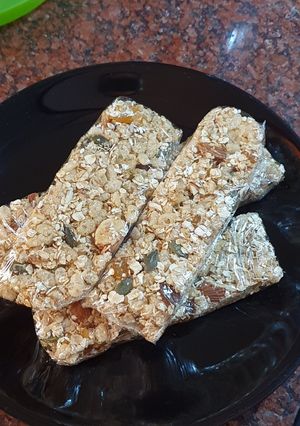 Φωτογραφία της συνταγής Crispy granola bars
