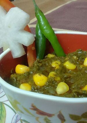 A picture of Sarson da saag.