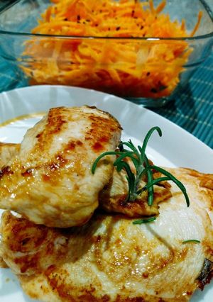 Una foto de Pollo a la plancha con hierbas