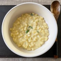 A picture of Macaroni cheese.