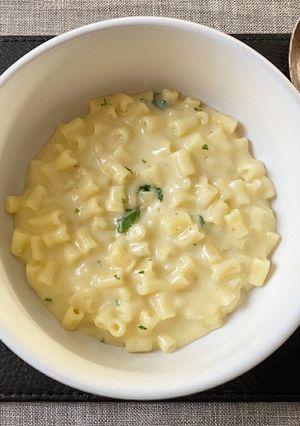 A picture of Macaroni cheese.