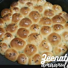 A picture of Yemenite Honeycomb Bread (Khaliat Al Nahl).