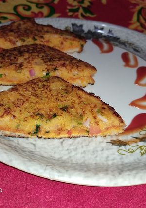 A picture of Bread Rava toast.