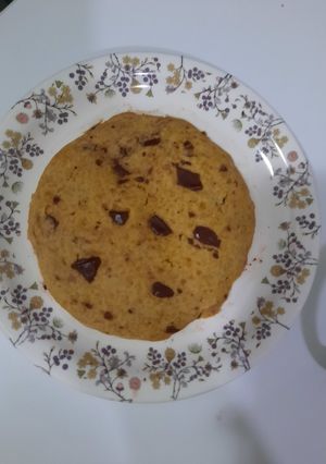 A picture of Choco chip cookie in microwave eggless.