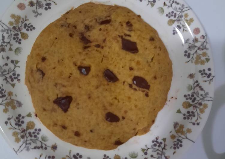 Choco chip cookie in microwave eggless