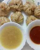 Chicken momo with soup and chutney