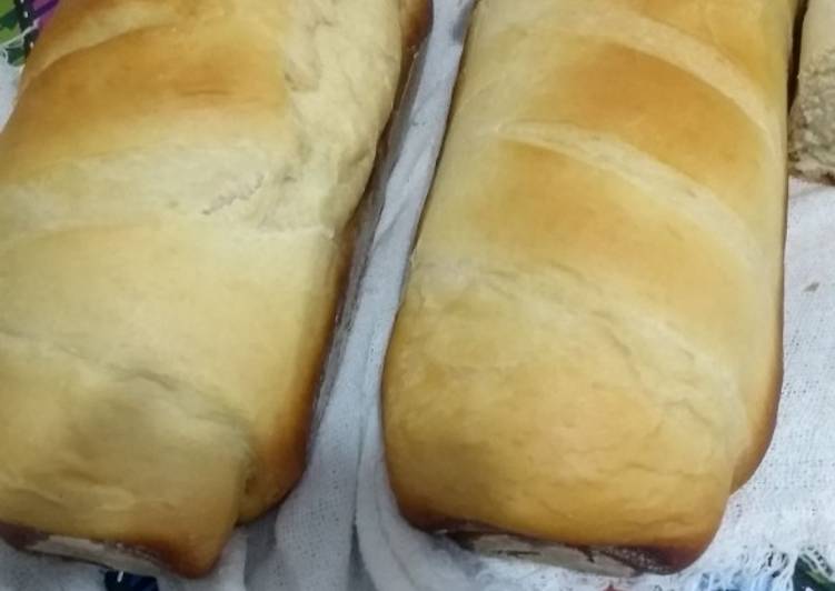 Pão caseiro simples