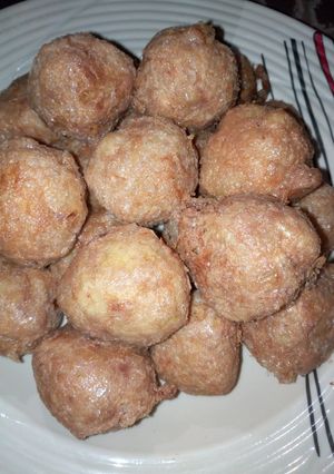 A picture of Yam balls.