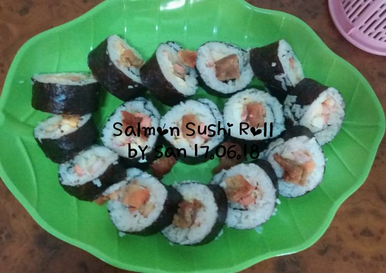 Cara Membuat Salmon Sushi Roll Yang Renyah
