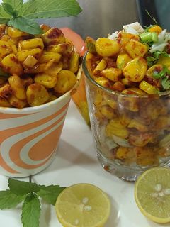 चटपटीत मसाला काॅर्न चाट (masala corn chaat recipe in marathi) रेसिपी चे मुख्य फोटो 