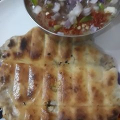 A picture of Matar kulcha.