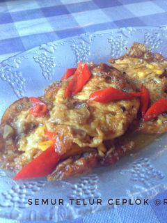 Foto resep Semur Telur Ceplok