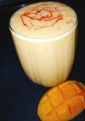 A picture of Creamy mango 🥭 shake.