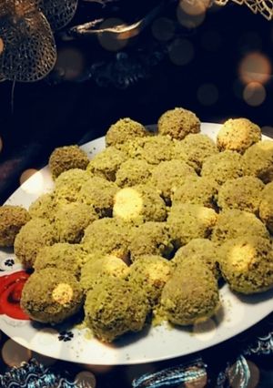 صورة لوصفة كرات الشعيرية الباكستانية (مزينة بالفستق الحلبي💚)