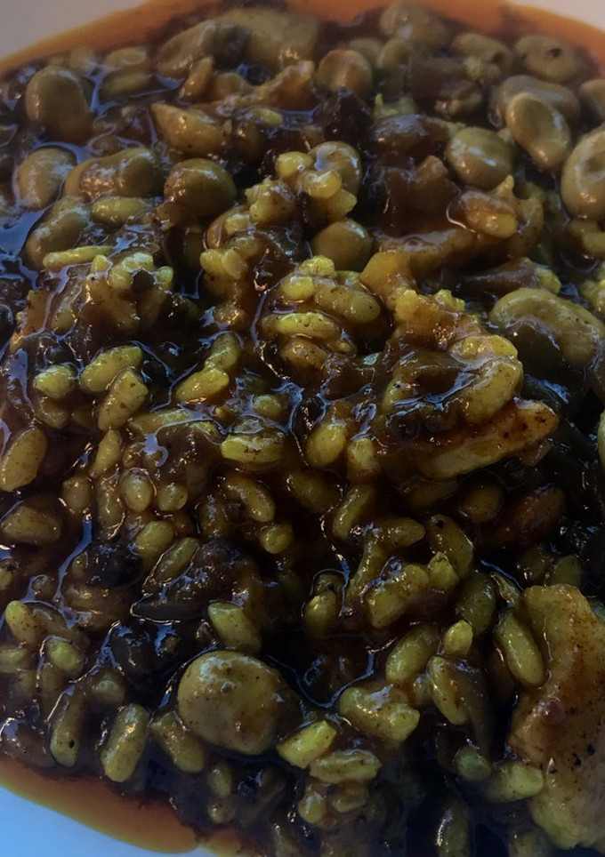 Una foto de Arroz meloso de panceta, morcilla y habitas
