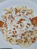 Pasta fresca, cintas al huevo con salsa de champiñones y bacon