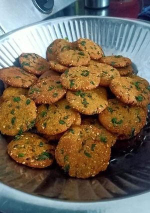 મેથી ના વડા (Methi vada Recipe in Gujarati) રેસીપી મુખ્ય ફોટો