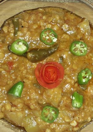 A picture of Kadu dal chana.